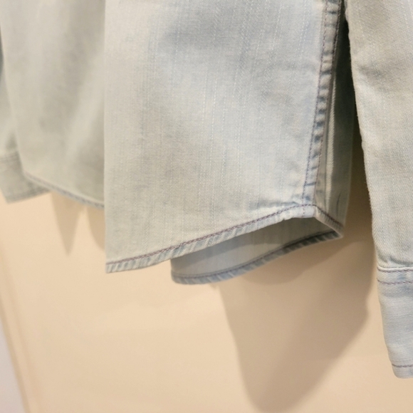 2/$18 Express Button Down Shirt Jean Denim Blue Long Sleeve Top Collar Cotton - Picture 5 of 10